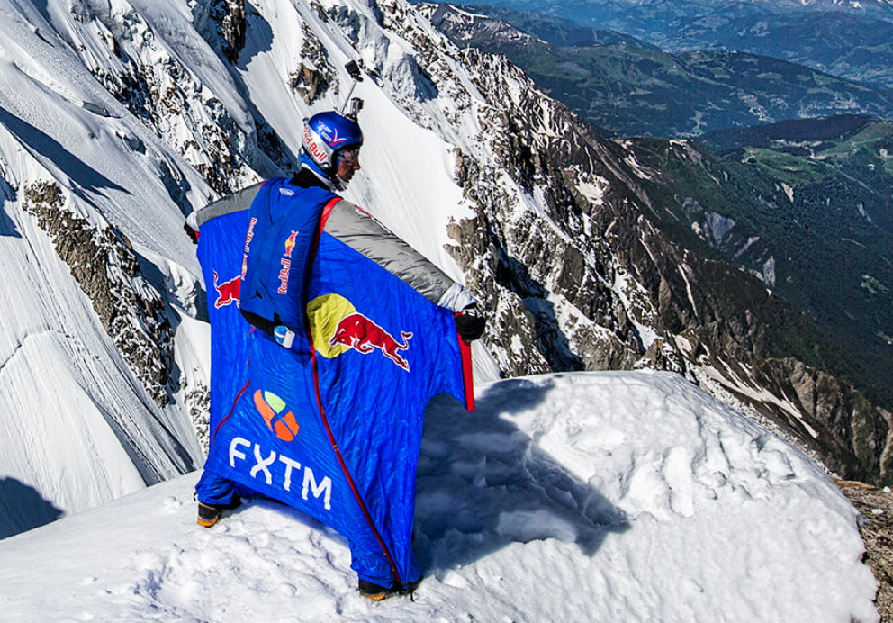 salto-de-montaña-red-bull